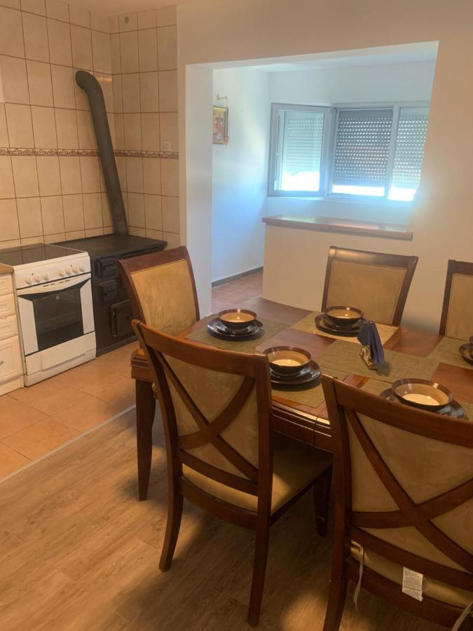Mika'S Poolhouse Villa Beograd Ngoại thất bức ảnh
