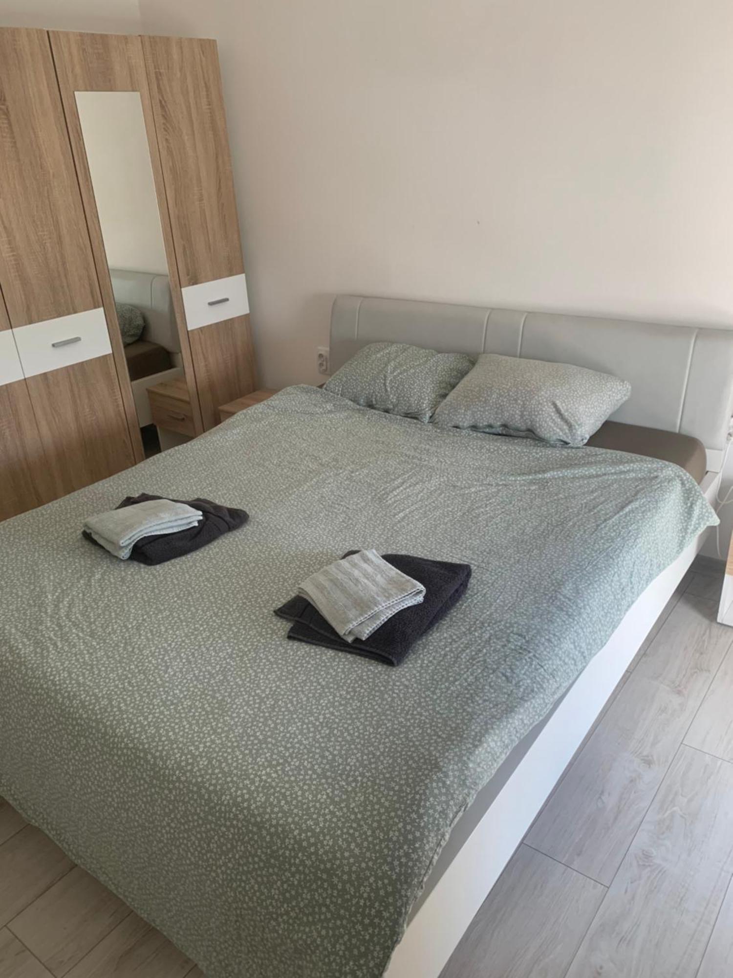 Mika'S Poolhouse Villa Beograd Ngoại thất bức ảnh